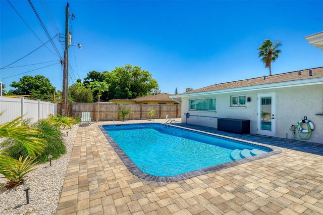 2605 SUNNYBROOK DRIVE, Sarasota, FL 34239