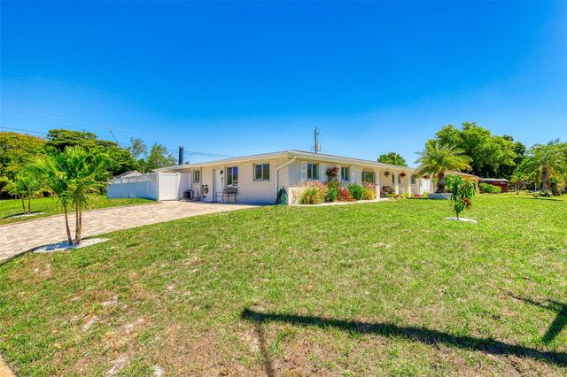 2605 SUNNYBROOK DRIVE, Sarasota, FL 34239