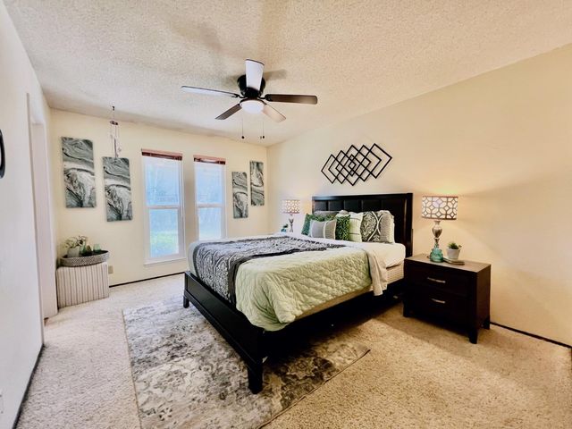 712 Roundtree Ct, Sacramento, CA 95831