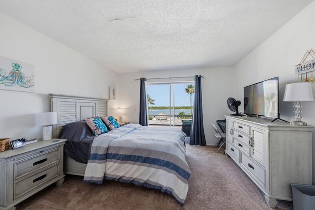 1300 Seaway Drive C7, Fort Pierce, FL 34949