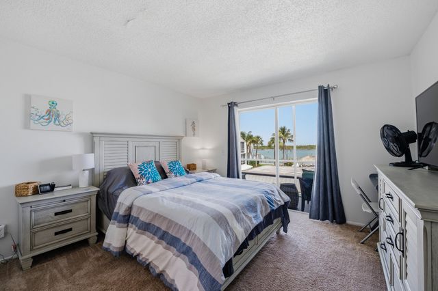 1300 Seaway Drive C7, Fort Pierce, FL 34949