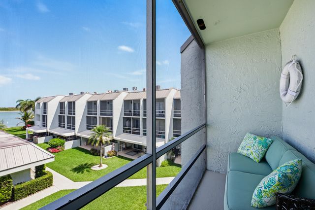 1300 Seaway Drive C7, Fort Pierce, FL 34949