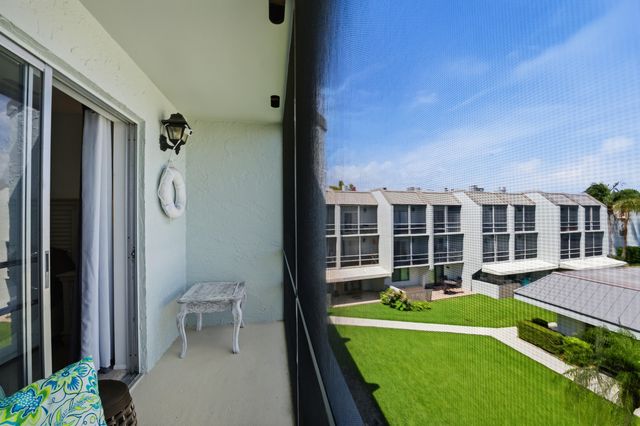 1300 Seaway Drive C7, Fort Pierce, FL 34949