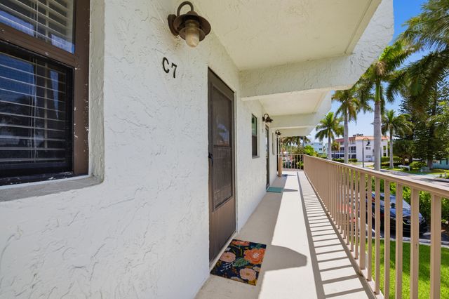 1300 Seaway Drive C7, Fort Pierce, FL 34949