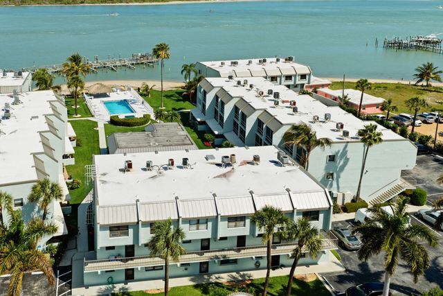 1300 Seaway Drive C7, Fort Pierce, FL 34949