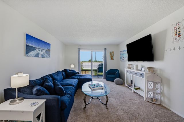 1300 Seaway Drive C7, Fort Pierce, FL 34949