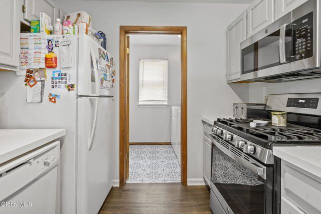 13 Weathercrest Drive, Scotia, NY 12302