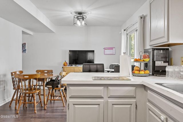 13 Weathercrest Drive, Scotia, NY 12302