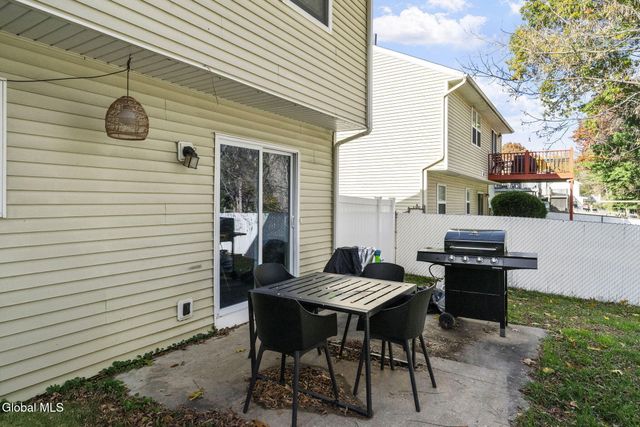 13 Weathercrest Drive, Scotia, NY 12302