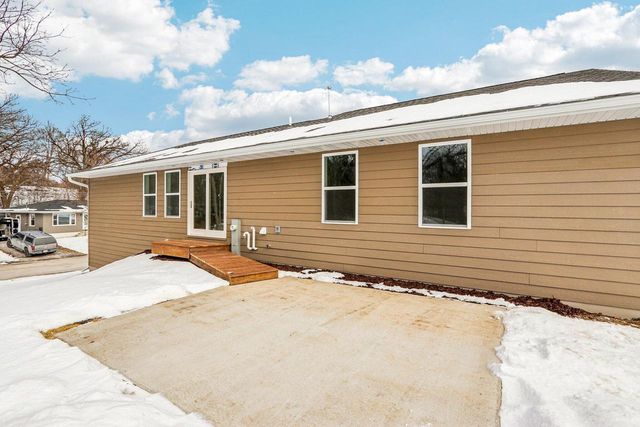 8106 Monroe STREET, Burlington, WI 53105