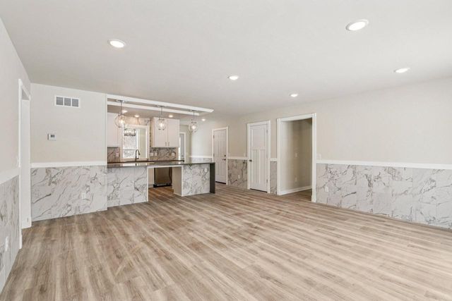 8106 Monroe STREET, Burlington, WI 53105