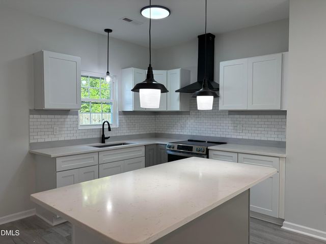 1111 Lincoln Street SE, Wilson, NC 27893