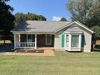 221 Bass Dr, Mount Juliet, TN 37122