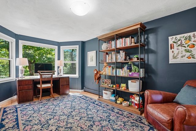 5 Diane Dr, Medway, MA 02053