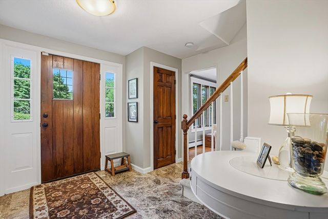 5 Diane Dr, Medway, MA 02053