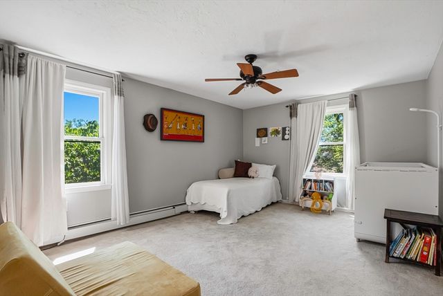5 Diane Dr, Medway, MA 02053