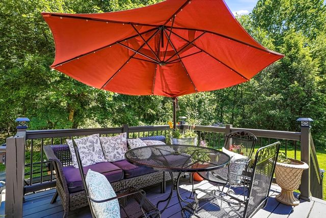 5 Diane Dr, Medway, MA 02053