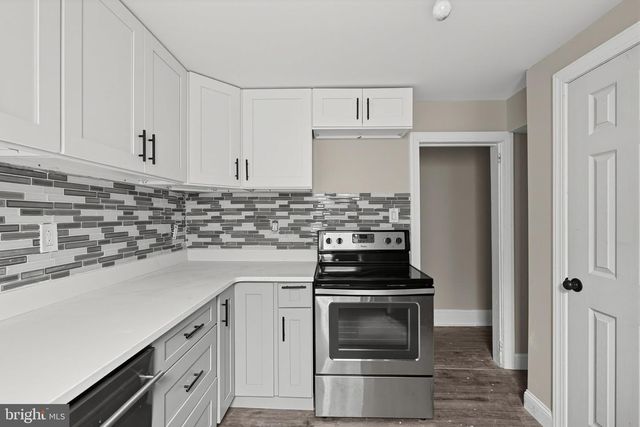 13 MILL ST, Darby, PA 19023