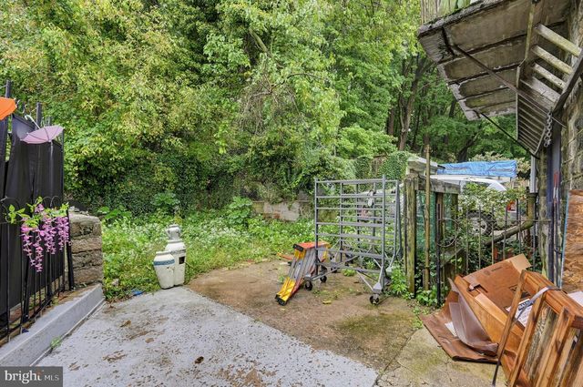 13 MILL ST, Darby, PA 19023