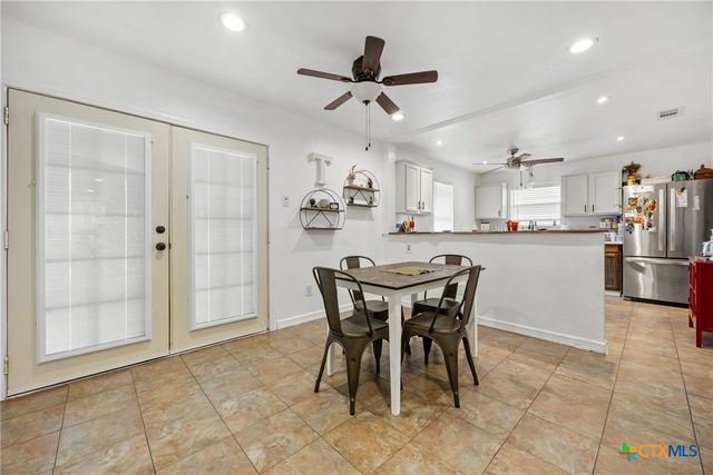 1217 E Avenue H, Nolanville, TX 76559