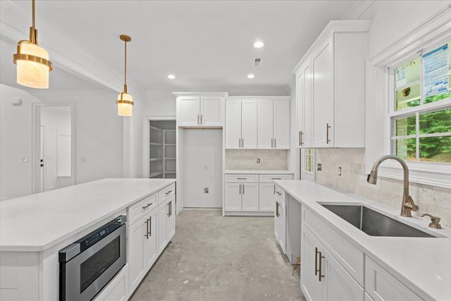 107 W Riley West Street, Chatsworth, GA 30705