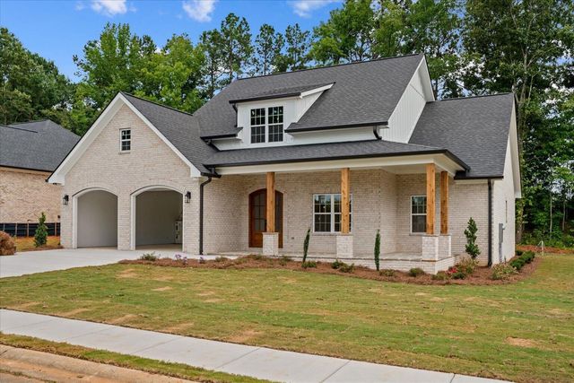 107 W Riley West Street, Chatsworth, GA 30705