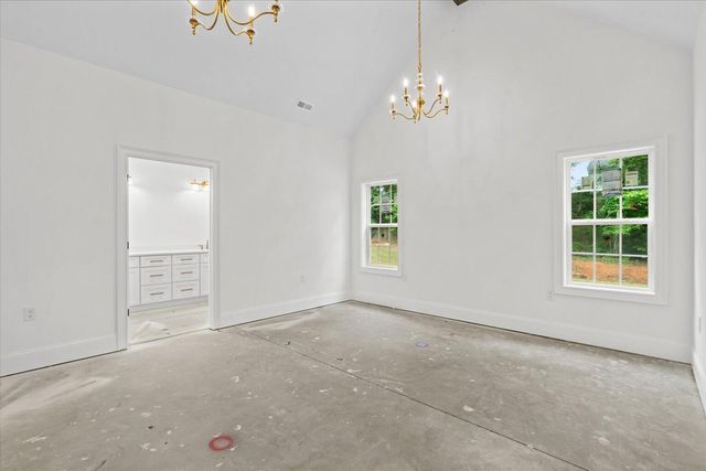 107 W Riley West Street, Chatsworth, GA 30705