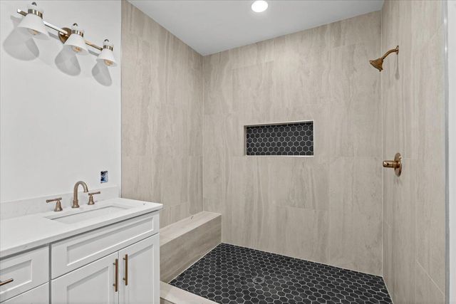 107 W Riley West Street, Chatsworth, GA 30705