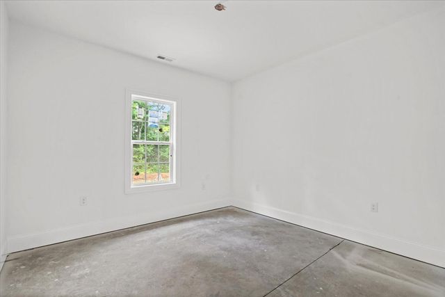 107 W Riley West Street, Chatsworth, GA 30705