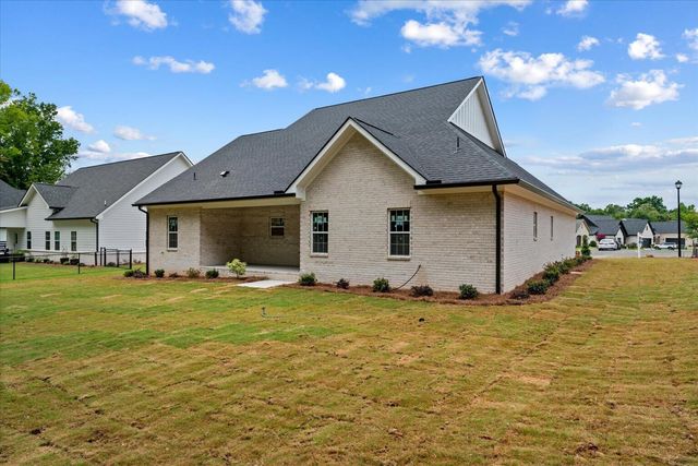 107 W Riley West Street, Chatsworth, GA 30705