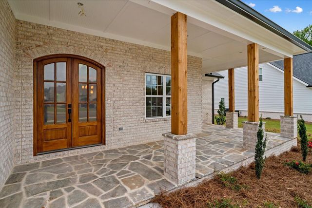 107 W Riley West Street, Chatsworth, GA 30705