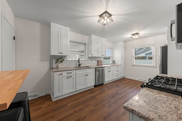 313 N Lombard Avenue, Lombard, IL 60148