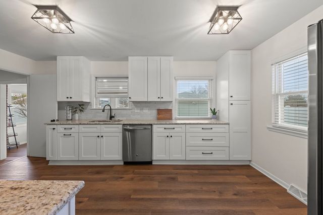 313 N Lombard Avenue, Lombard, IL 60148