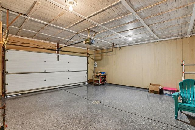 5482 Lindenwood Street, Kalamazoo, MI 49004