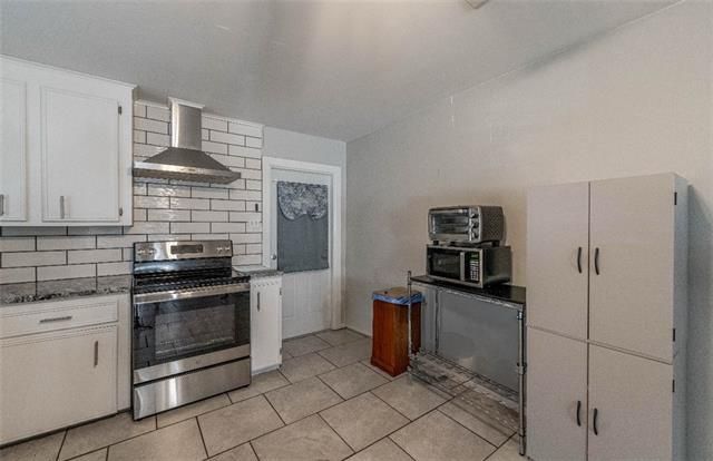 201 DAVIS Drive, Pineville, LA 71360