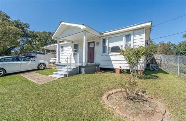 201 DAVIS Drive, Pineville, LA 71360