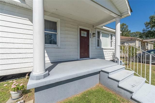 201 DAVIS Drive, Pineville, LA 71360