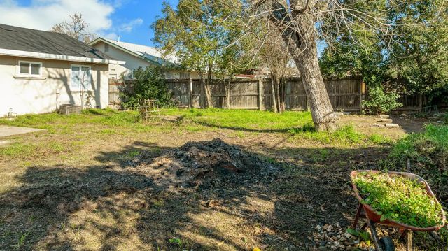 3730 Milton Way, North Highlands, CA 95660