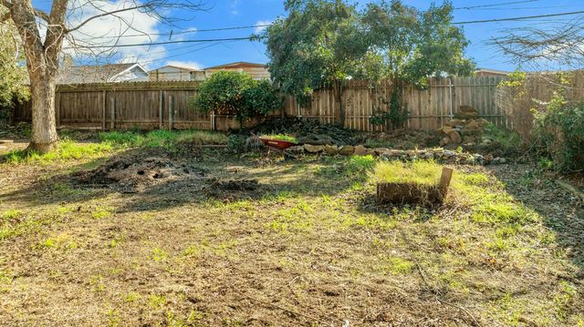 3730 Milton Way, North Highlands, CA 95660