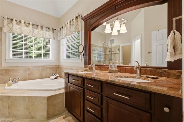 5305 Ridge Trail Road, Summerfield, NC 27358