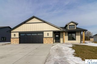 309 Pinehurst Drive, Mankato, MN 56001
