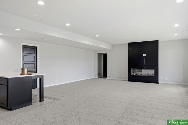 5811 N 197th Street, Elkhorn, NE 68022