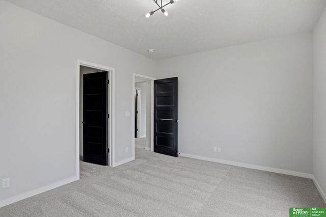 5811 N 197th Street, Elkhorn, NE 68022