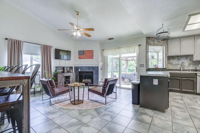 22579 N Marina Way, Cottonwood, CA 96022