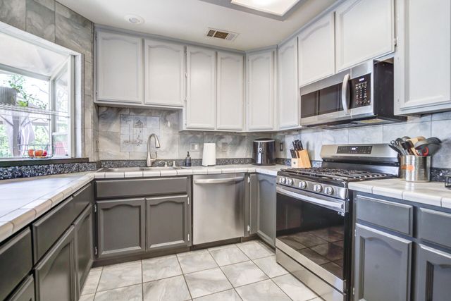 22579 N Marina Way, Cottonwood, CA 96022