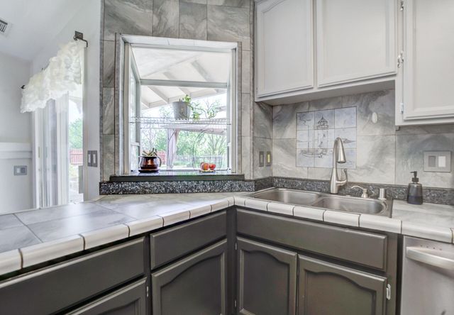 22579 N Marina Way, Cottonwood, CA 96022