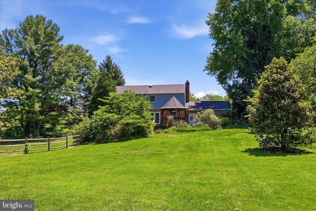 4556 LAWNVALE DR, Gainesville, VA 20155