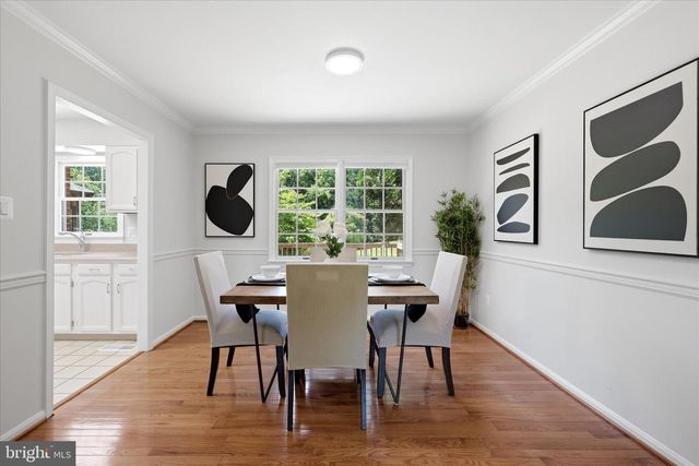 4556 LAWNVALE DR, Gainesville, VA 20155