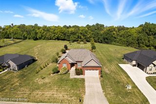 84 Ravens Wood, Taylorsville, KY 40071