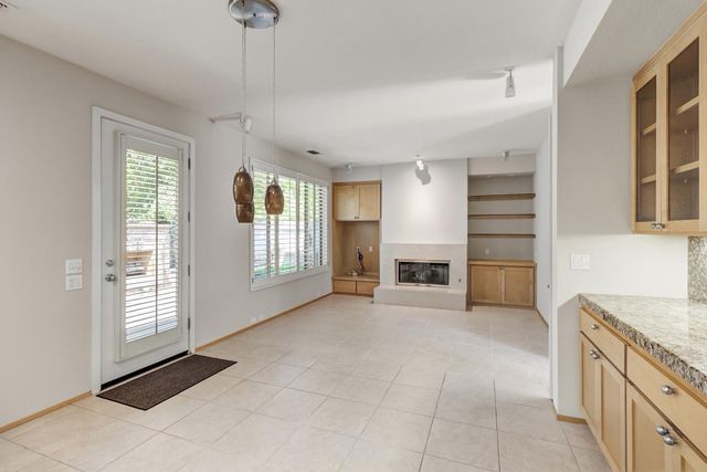 11225 Crocker Grove Ln, Gold River, CA 95670